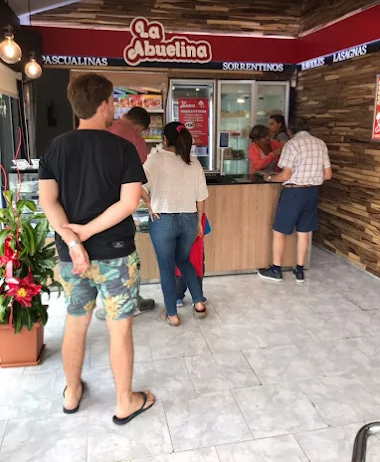 Local de La Abuelina en Ciudad de Valparaíso (2)